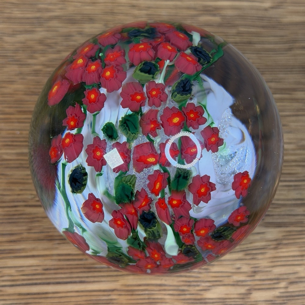 Shawn Messenger "Poinsettia" 2011 Signed Magnum Art Glass Floral Paperweight - Picture 5 of 10